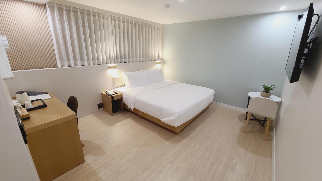 Hotel Andrest Пусан Екстер'єр фото